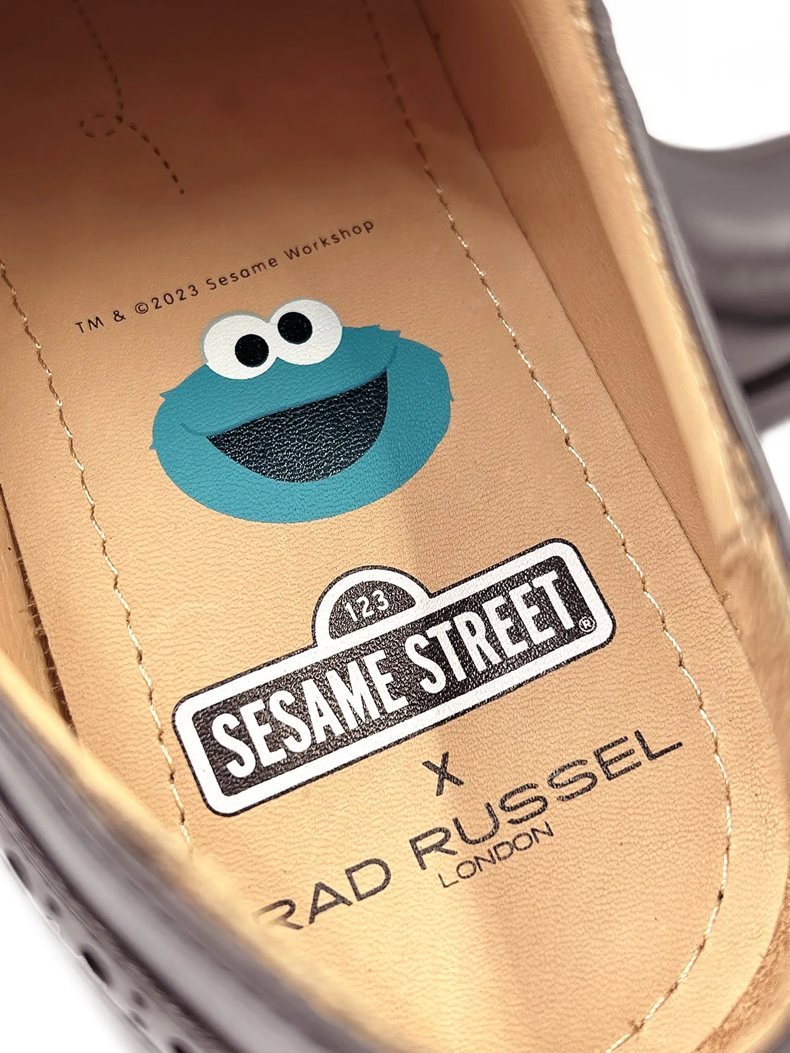 Cookie Monster Tan Derby