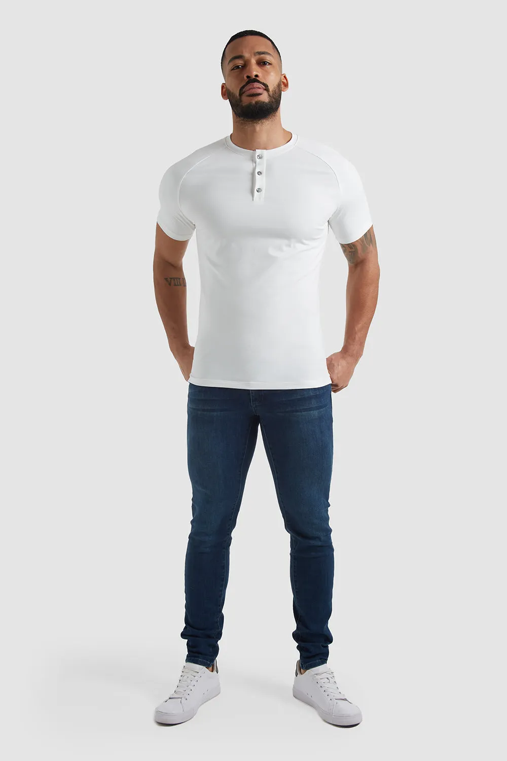 Everyday Henley T-shirt In White