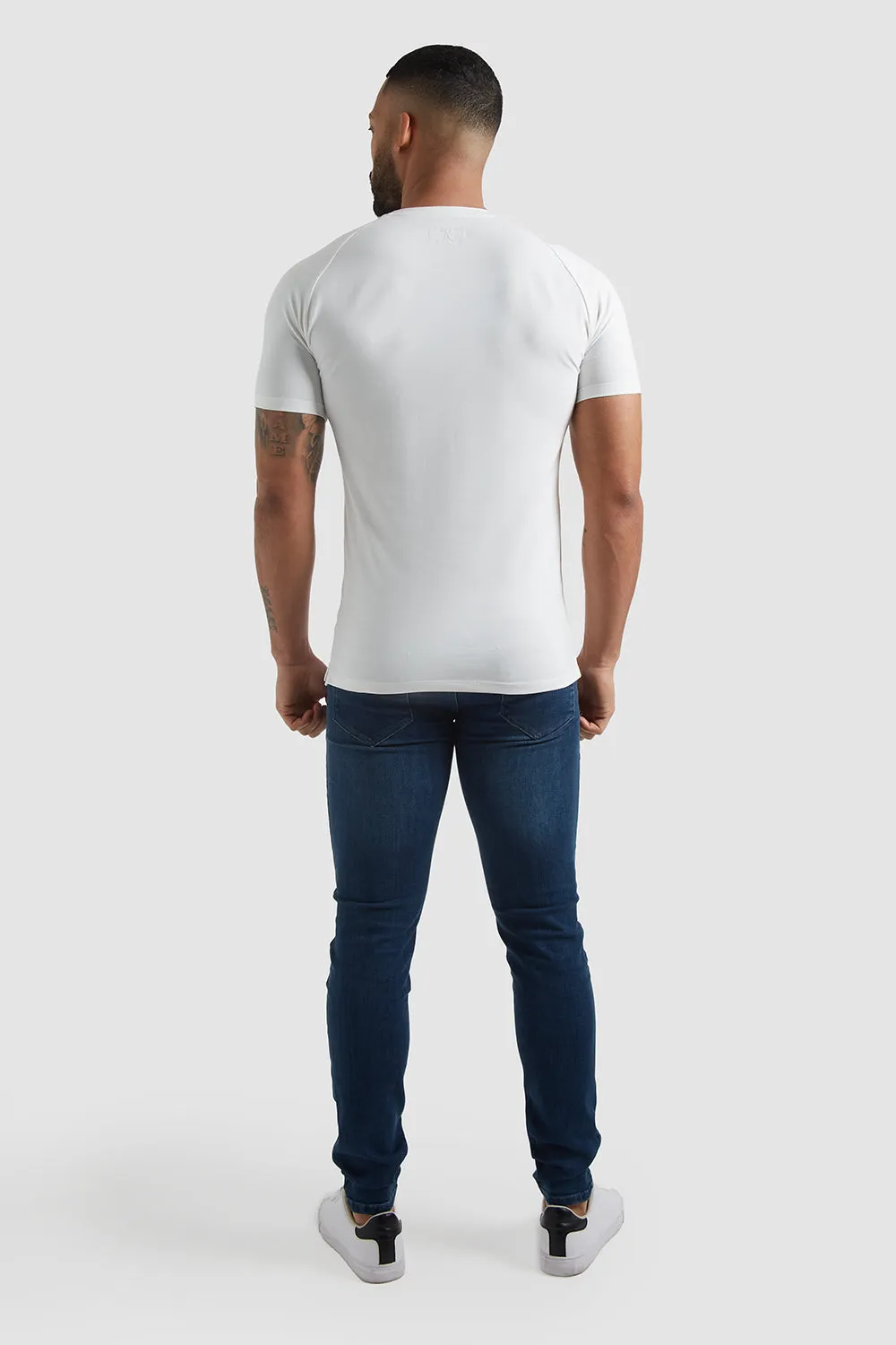 Everyday Henley T-shirt In White