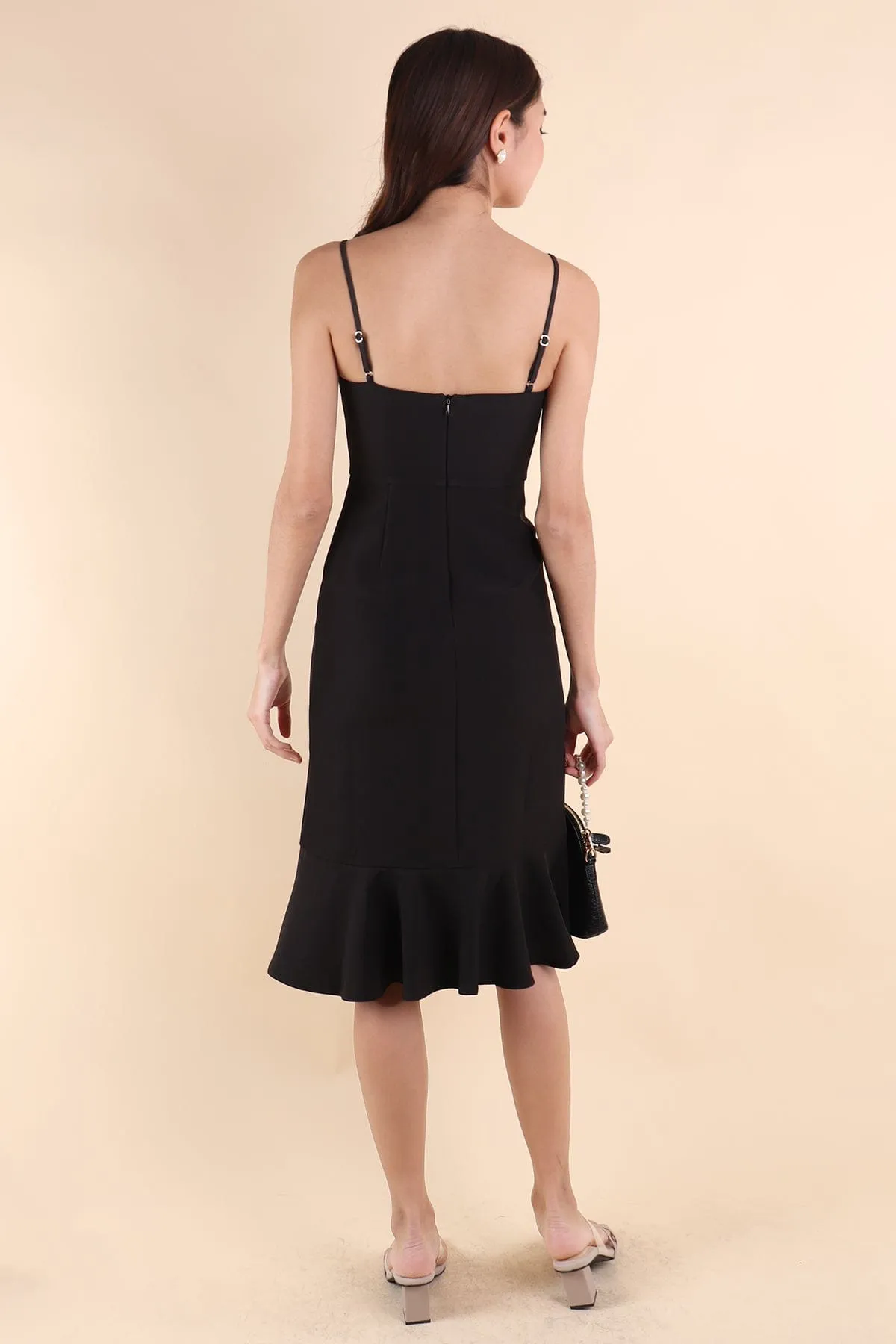 IMOGEN PADDED FLUTTERS DRESS IN BLACK