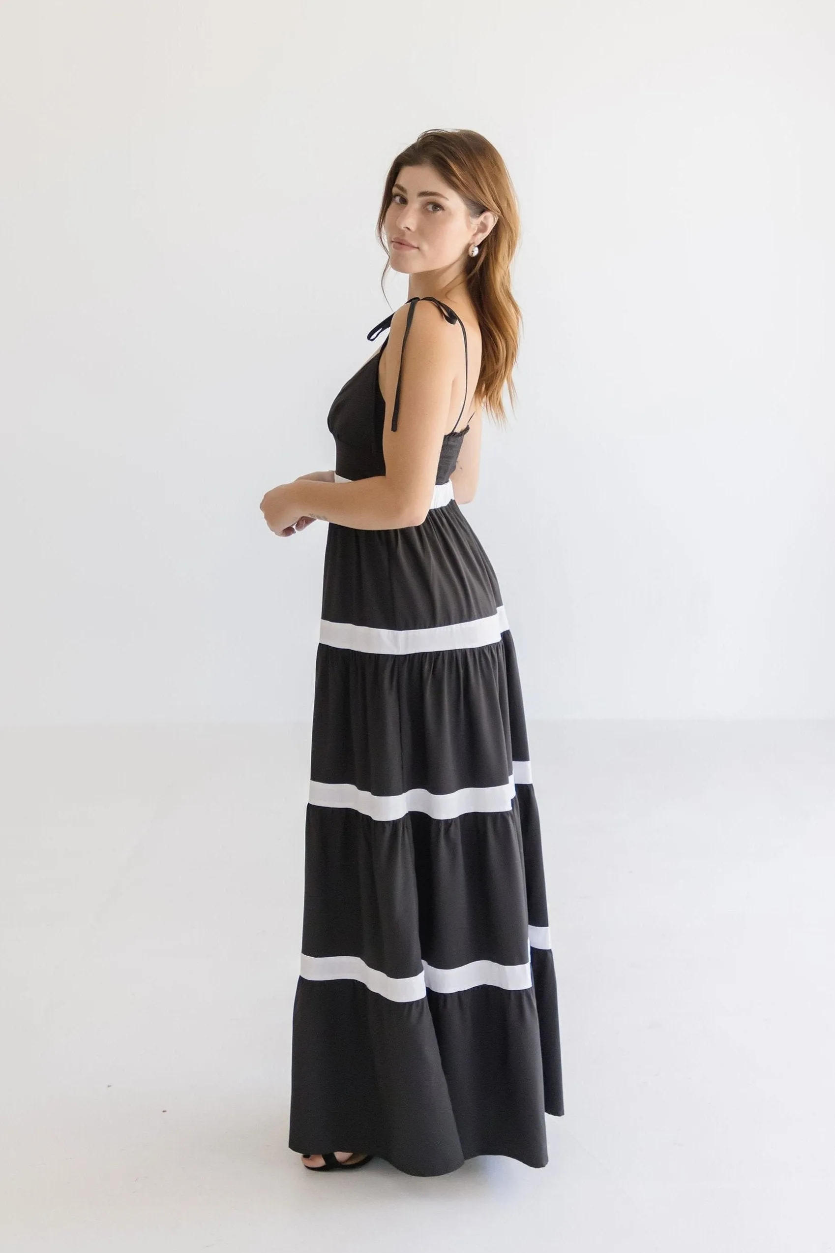 Jenny Sleeveless Shoulder Tie Stripe Print Maxi Dress Black