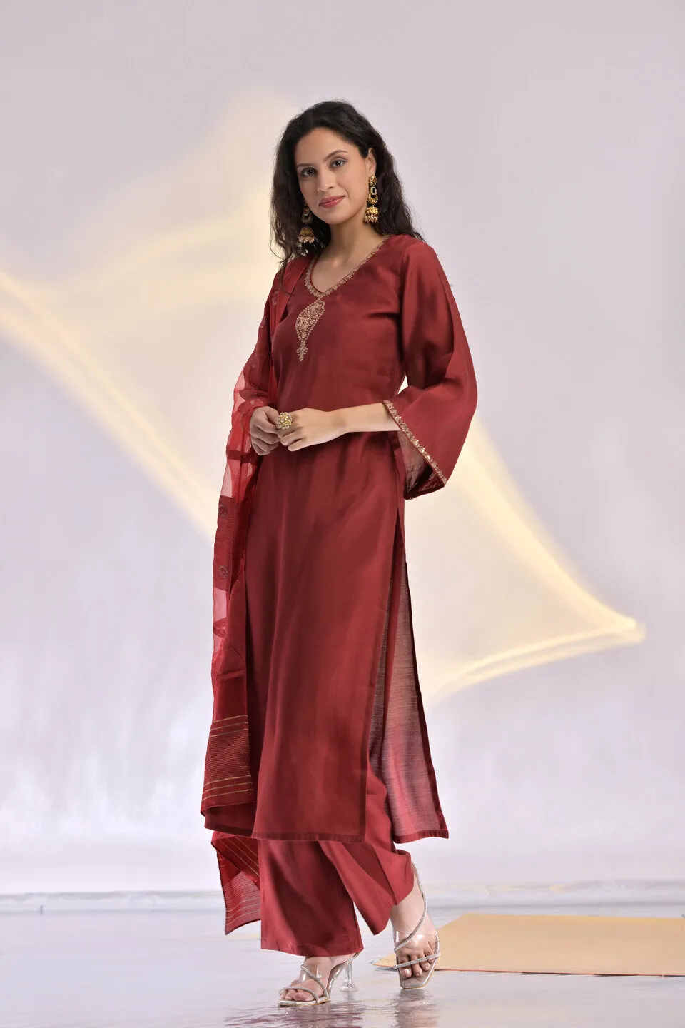 Majesty Alexa Silk  Kurta Set With Dupatta