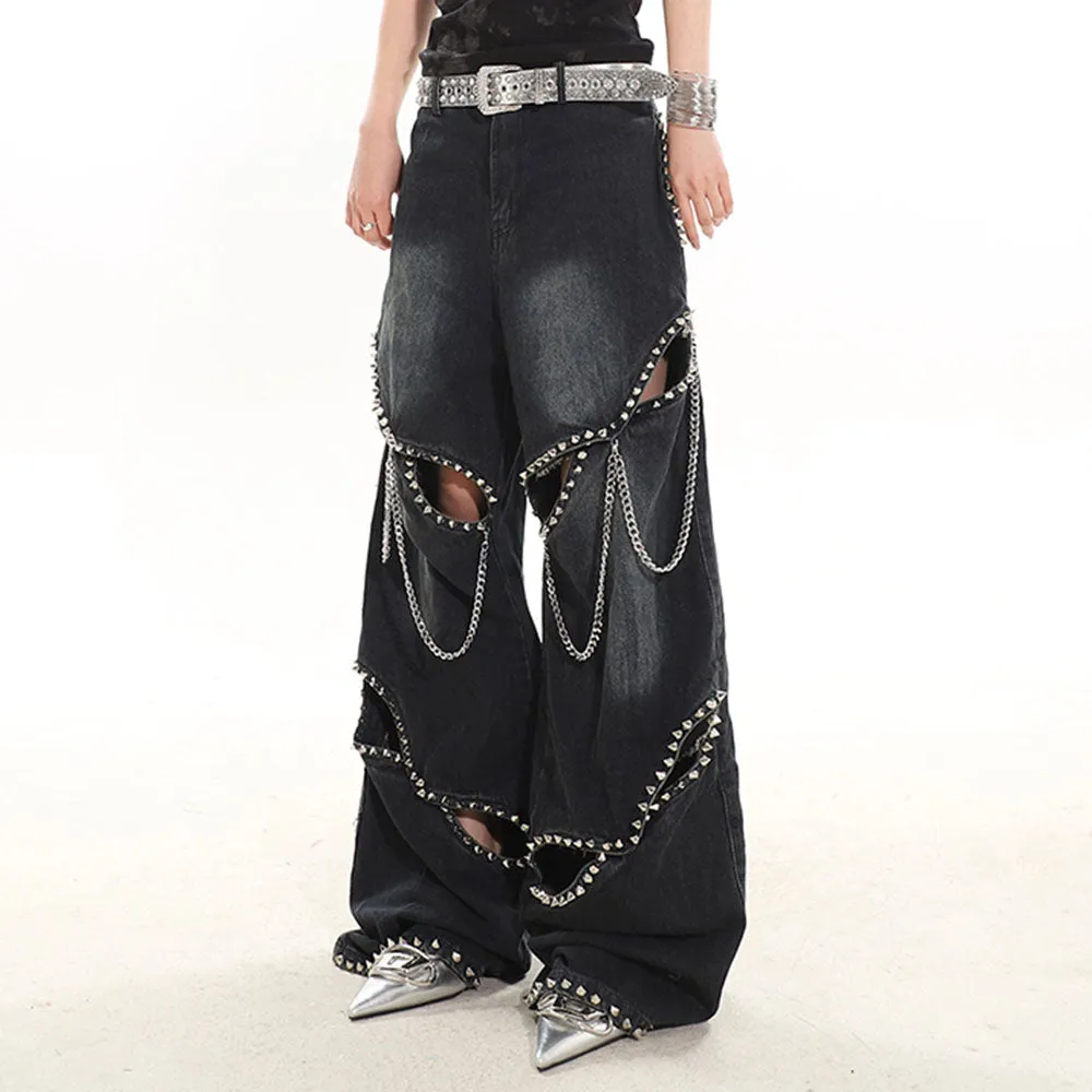 Model Behavior Chain Ripped Jeans