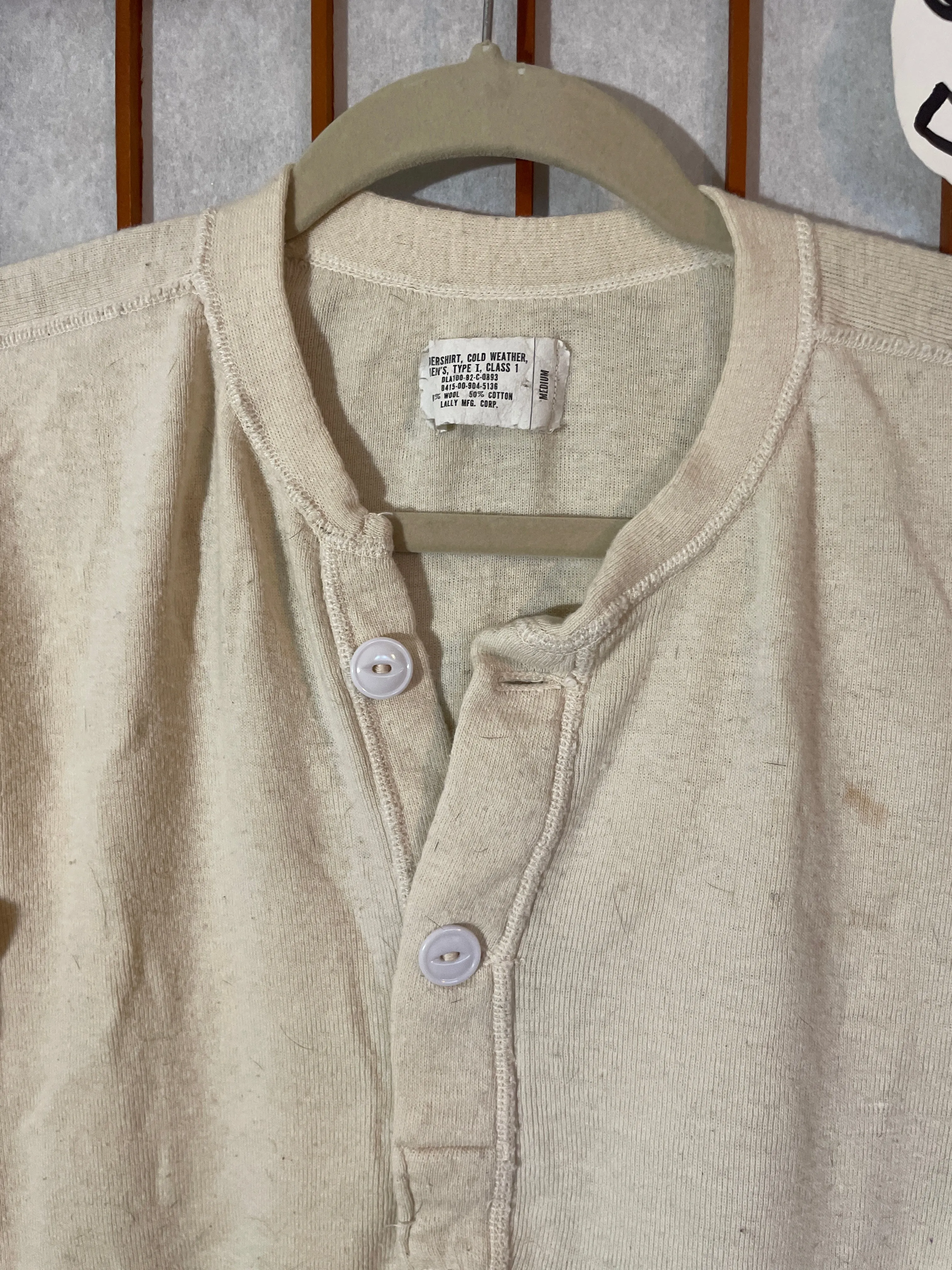 US Army Cold Weather Undershirt Medium Wool Cotton Blend Henley 90s Lally