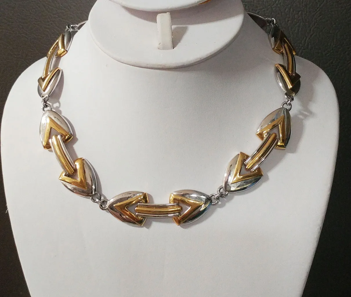 *VINTAGE '80s MONET GOLD & SILVER TONE POWER NECKLACE